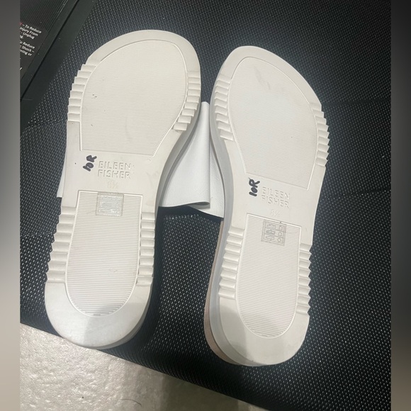 Eileen Fisher Tan and White Sandals with Bow Detail - Picture 3 of 3